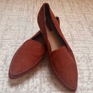Forever‎ 21 Tan Suede Loafers Quiet Luxury Workwear Flats Parisian Chic Size 9